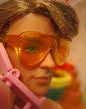 ken on phone annenahm